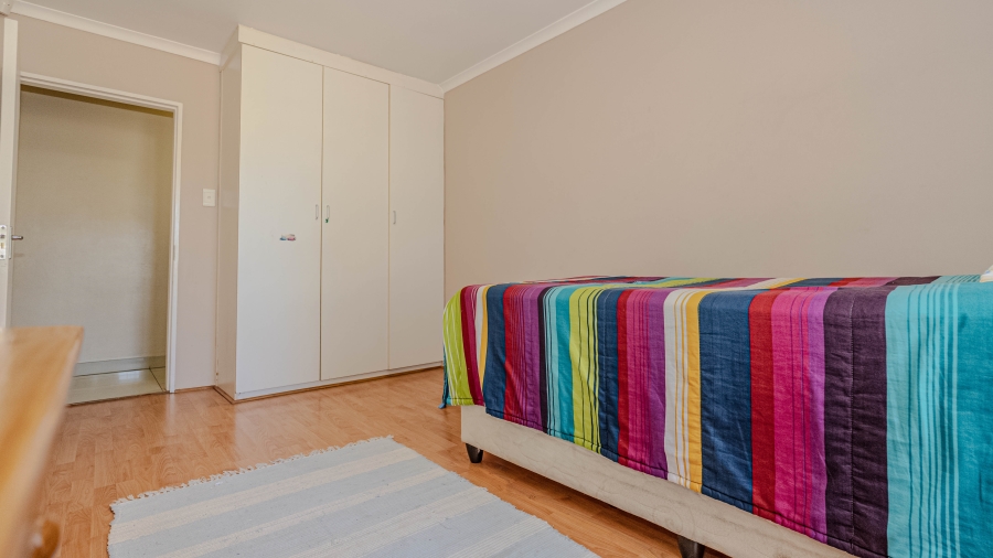 6 Bedroom Property for Sale in Vredekloof Heights Western Cape